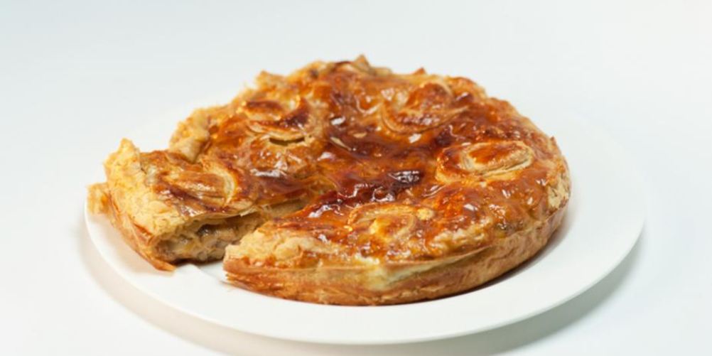 Как приготовить пирог из слоеного теста с шампиньонами