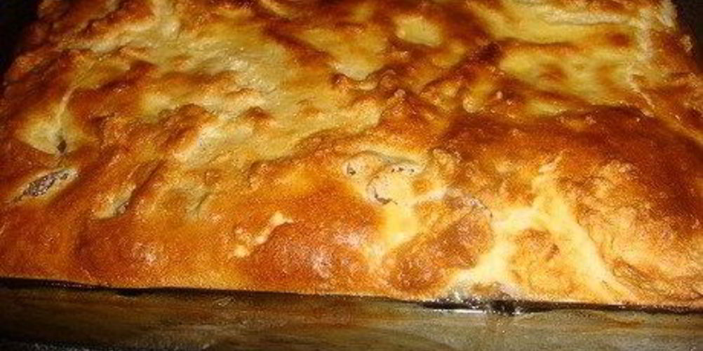 Как приготовить пирог из яблок со сметаной