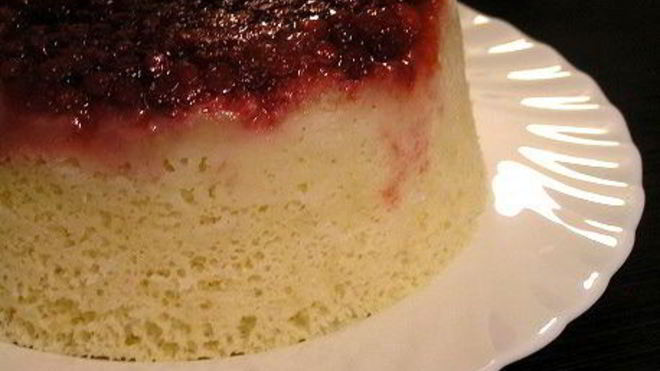 Рецепт Пирог с брусникой в микроволновке