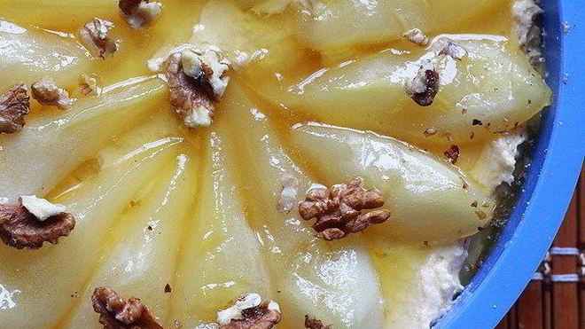 Рецепт Пирог с карамелизованными грушами