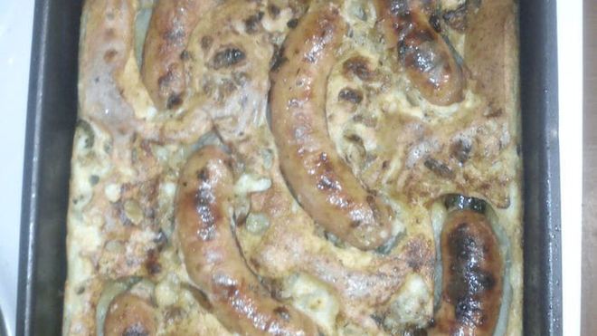 Рецепт Пирог с купатами