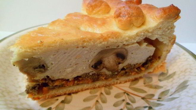 Рецепт Пирог с курицей и шампиньонами без яиц