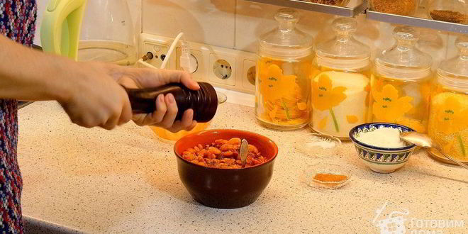 Рецепт пирог с сосисками, беконом и фасолью