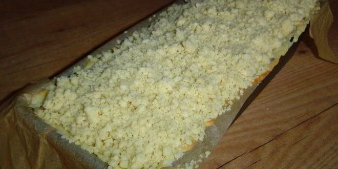 Рецепт пирог с яблоками, фаршированными марципаном и вялеными вишнями