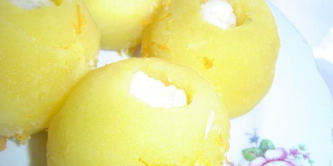 Рецепт пирог с яблоками, фаршированными марципаном и вялеными вишнями