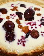 Пирог со сливами