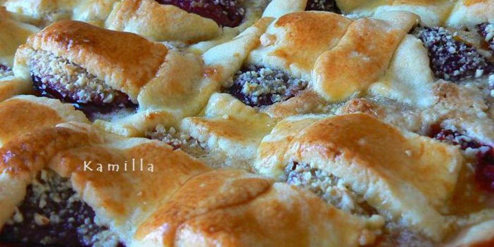 Как приготовить сливовый пирог с решеткой