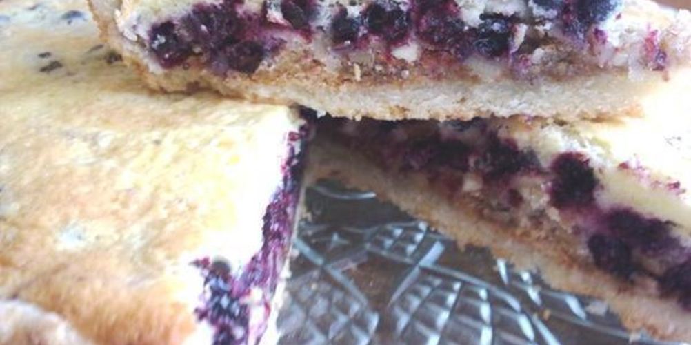 Как приготовить теплый черничный пирог