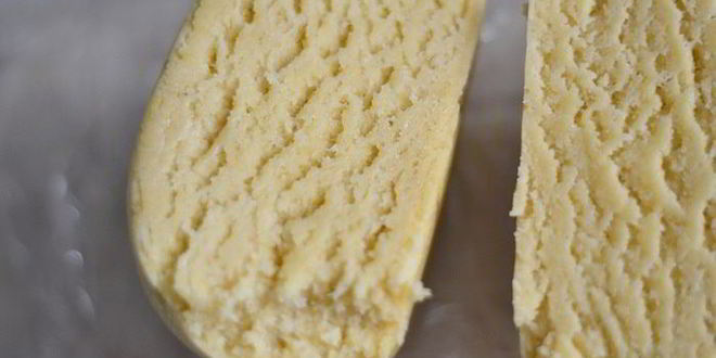 Рецепт тертый ванильный пирог-безе с ягодой малиной