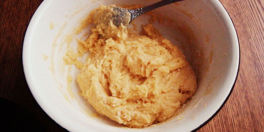 Как приготовить яблочный пирог со штрейзелем