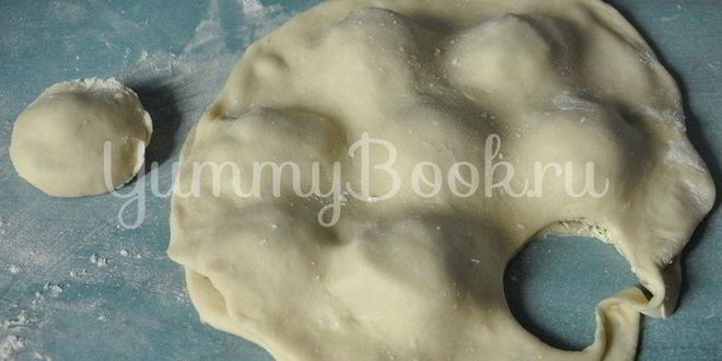 Рецепт мини-пирожки с брынзой и помидорами