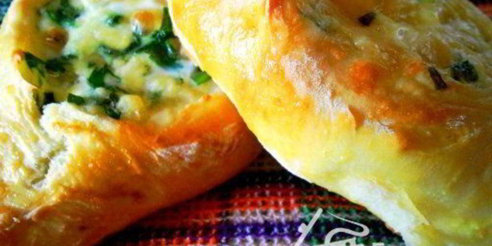 Как приготовить открытые пирожки с сыром и зеленью