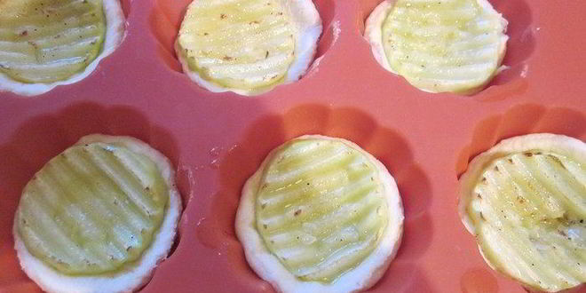 Рецепт пирожки с кабачком и сыром