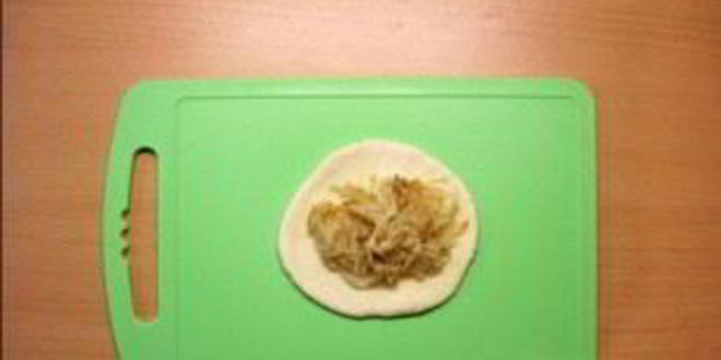 Рецепт пирожки с капустой на сковороде