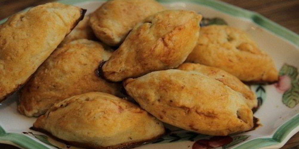 Как приготовить пирожки с картофелем, фетой и розмарином