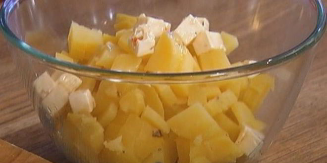 Рецепт пирожки с картофелем, фетой и розмарином