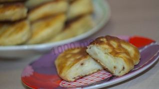 Рецепт Пирожки с картошкой на кефире на сковороде