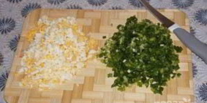 Рецепт пирожки с луком и яйцом на дрожжевом тесте