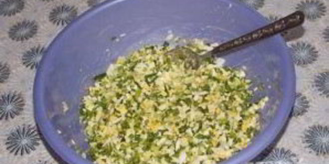 Рецепт пирожки с луком и яйцом на дрожжевом тесте