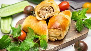 Рецепт Пирожки с мясом из слоеного теста в духовке