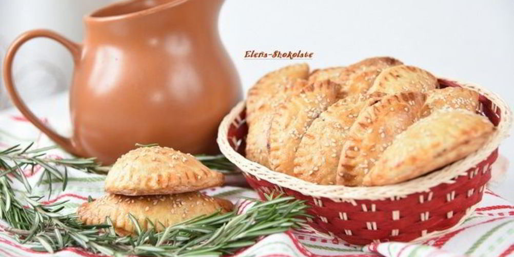 Как приготовить пирожки с начинкой, тушенной в пиве и сыром