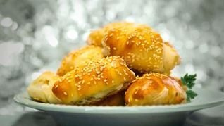 Рецепт Пирожки с сыром из дрожжевого теста