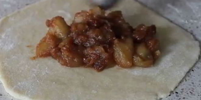 Рецепт пирожки с яблоками из творожного теста