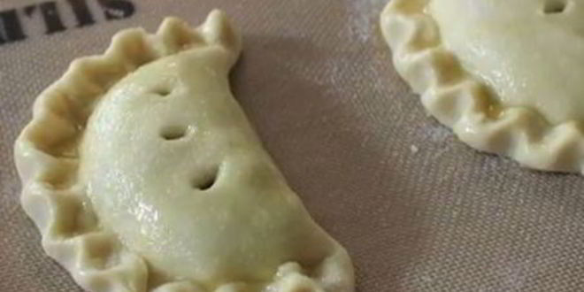 Рецепт пирожки с яблоками из творожного теста