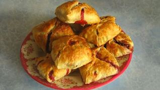 Рецепт Пирожки с земляникой