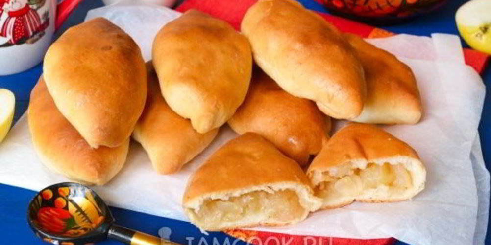 Как приготовить постные пирожки с яблоками