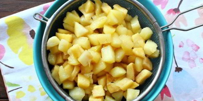 Рецепт сдобные пирожки с яблоками в духовке