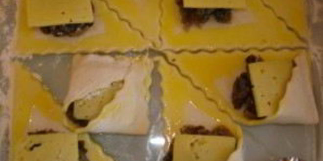 Рецепт закусочные пирожки с грибами и сыром