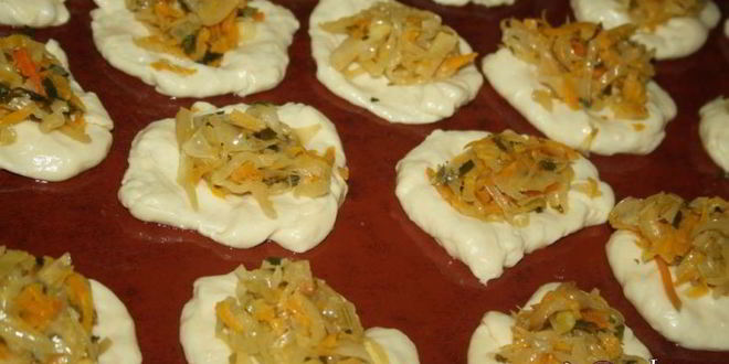 Рецепт жареные пирожки с квашеной капустой