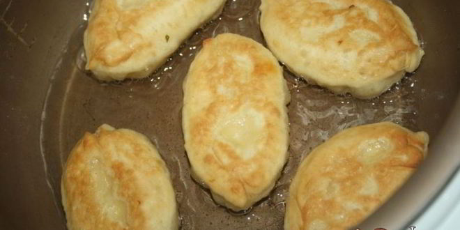 Рецепт жареные пирожки с квашеной капустой