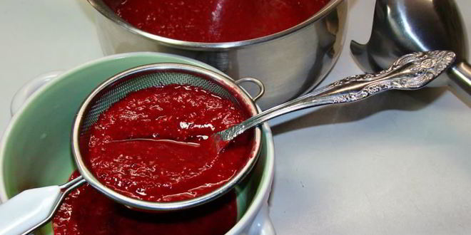 Рецепт ажурные пирожные с малиновым муссом и джемом