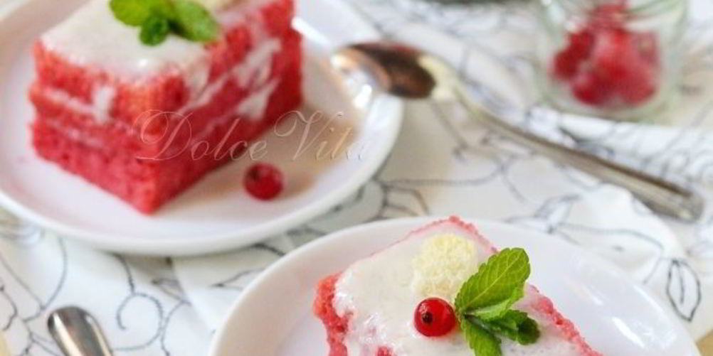 Как приготовить клюквенное пирожное