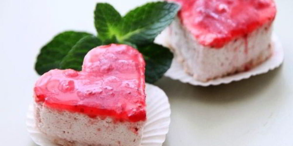 Как приготовить кокосово-клубничное пирожное