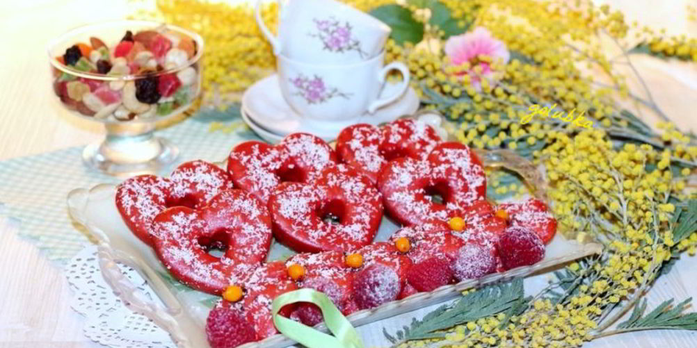 Как приготовить малиново-ореховое пирожное