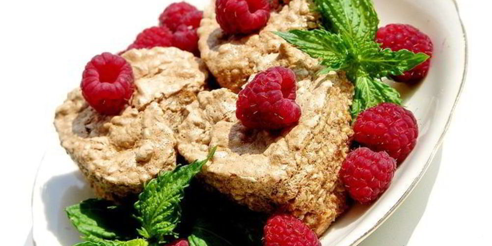 Как приготовить миндально-кунжутные пирожные с мятой