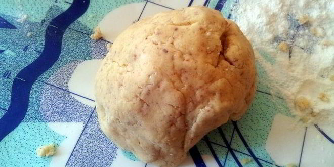 Рецепт миндальные пирожные с капельками из безе очень быстро