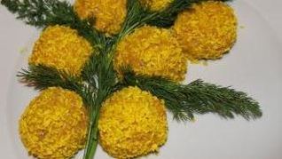 Рецепт Нежное песочное пирожное с вишней и фундуком