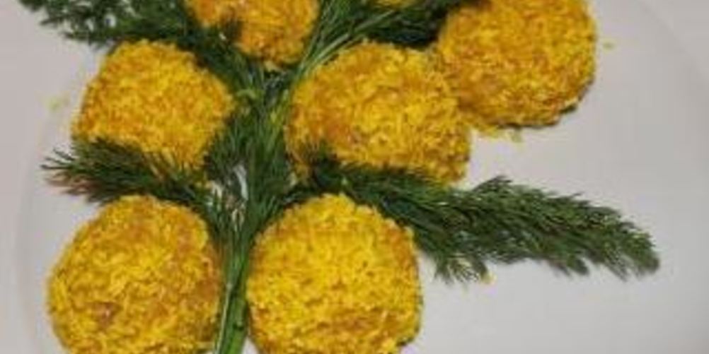 Как приготовить нежное песочное пирожное с вишней и фундуком