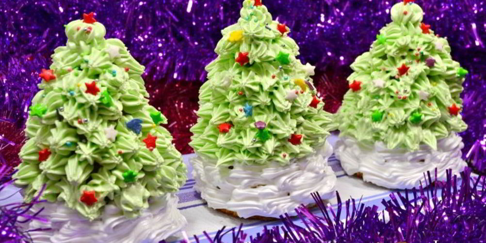 Как приготовить новогоднее пирожное елочка