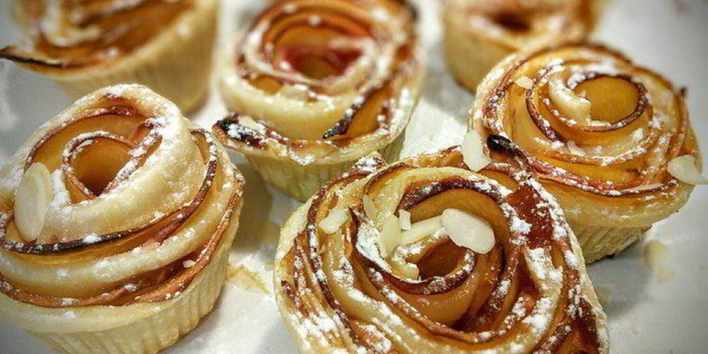 Как приготовить пирожное из слоеного теста с нектарином