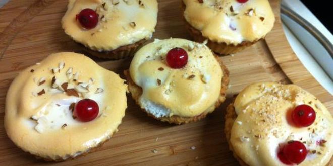 Рецепт пирожного летней сказки со смородиного