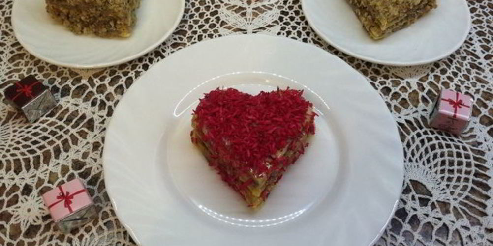 Как приготовить пирожные из домашних вафель