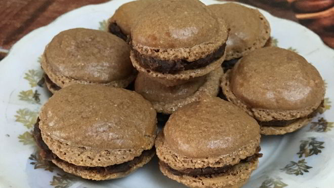 Рецепт Пирожные макарон на миндальной муке