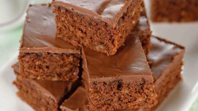 Рецепт Простые шоколадные пирожные в духовке