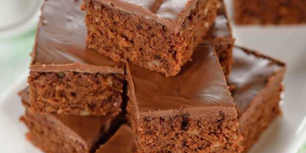 Как приготовить простые шоколадные пирожные в духовке