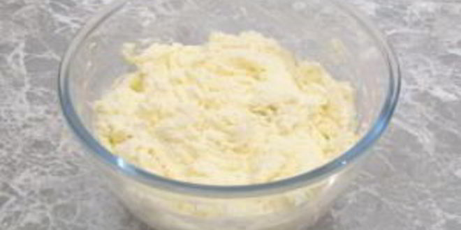 Рецепт шоколадное пирожное с творожно-вишневым кремом